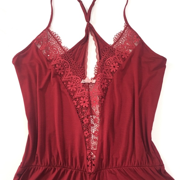 VS Crochet Supersoft Smooth Plunge Pajama Romper S - Picture 3 of 7